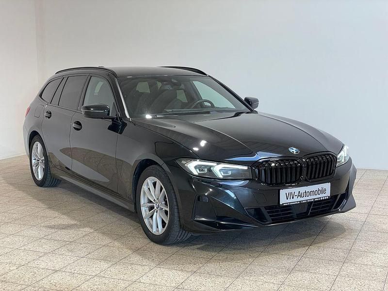 Gebraucht BMW 320 Sport Line 190 PS (139 kW) 2022 Schwarz Kombi