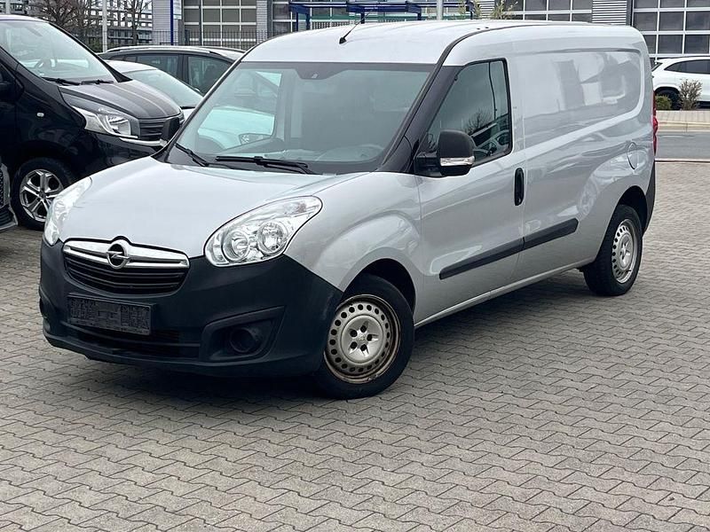 Second-hand Opel Combo 95 CP (69 kW) 2017 Argintiu Monovolum