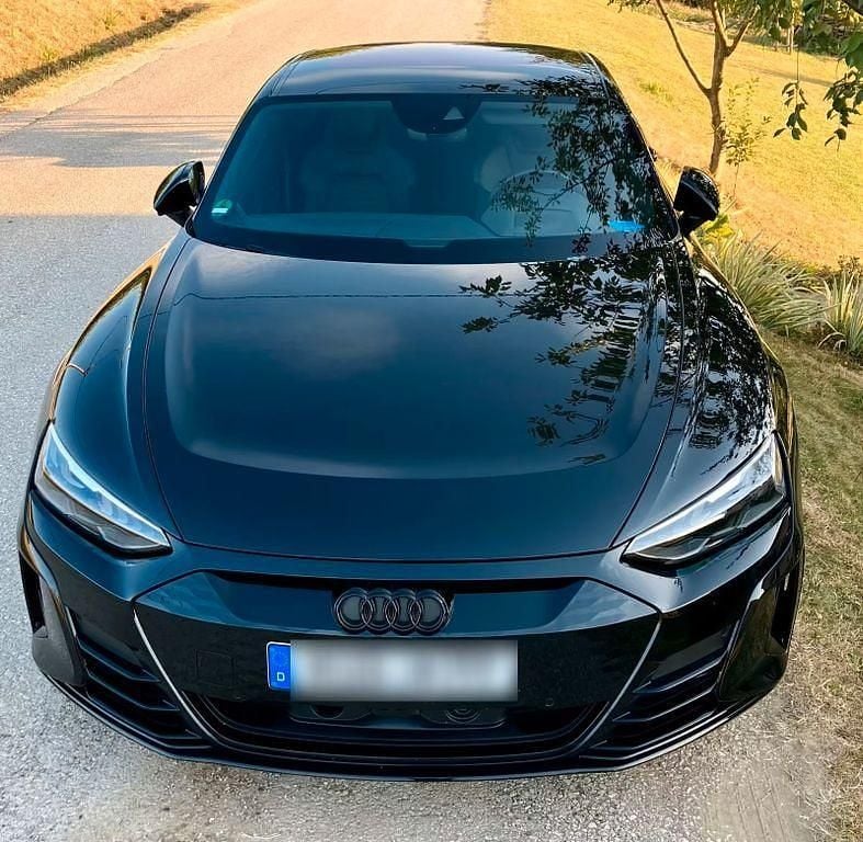 Gebraucht Audi e-tron GT quattro Black Edition 389 kW (530 PS) 2022 Schwarz Limousine
