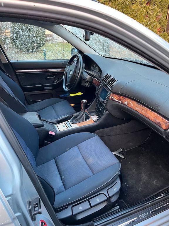 Gebraucht BMW 528 Shadowline 193 PS (141 kW) 1998 Silber Kombi