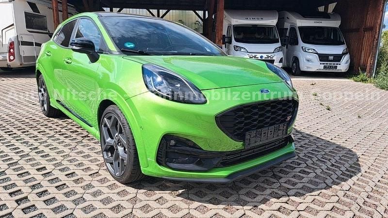 Grün Gebraucht 2021 Ford Puma ST Limousine | 23.100 € (Guter Preis) - Bild 1/4