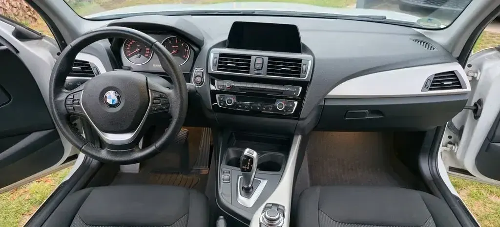 Gebraucht BMW 116 116 PS (85 kW) 2017 Weiß Kleinwagen