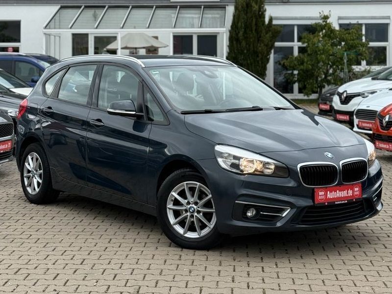 Grau Gebraucht 2016 BMW 216 Active Tourer Advantage Van / Kleinbus | 9.600 € (Guter Preis) - Bild 1/4