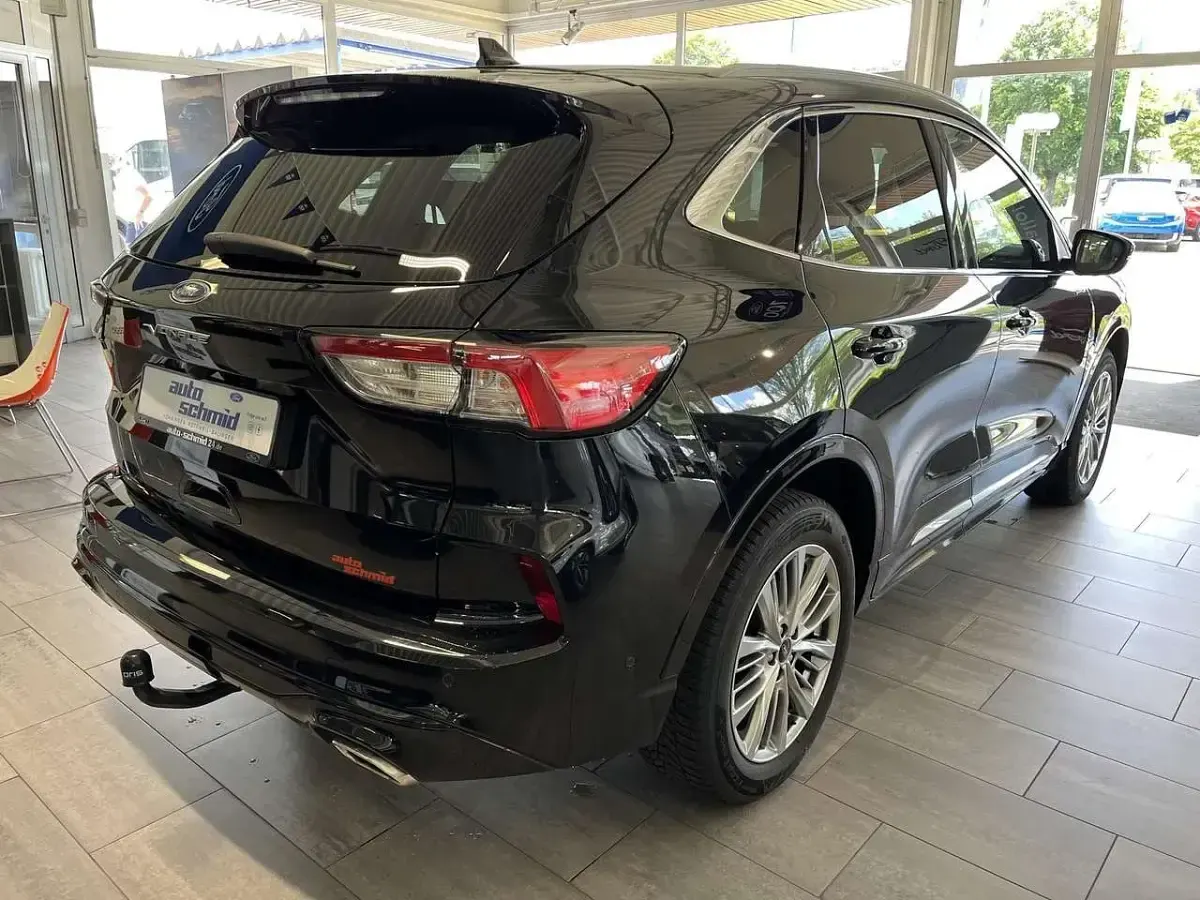 Gebraucht Ford Kuga Vignale 224 PS (164 kW) 2022 Obsidianschwarz SUV
