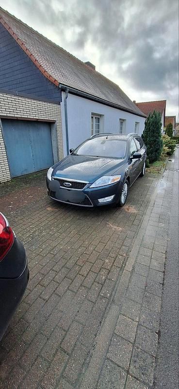 Gebraucht Ford Mondeo 140 PS (102 kW) 2010 Kombi