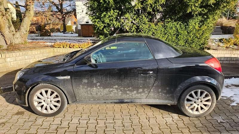 Gebraucht Opel Tigra Cosmo 90 PS (66 kW) 2005 Schwarz Cabrio