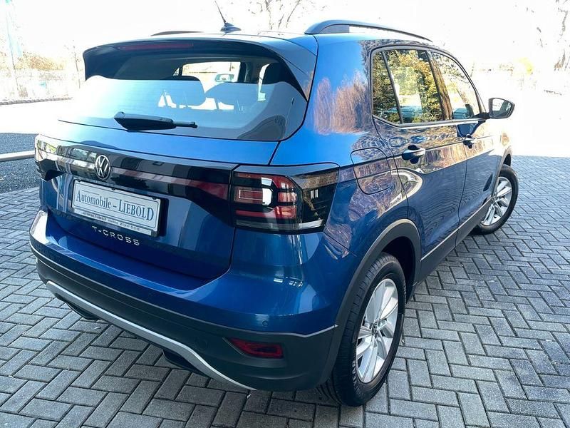 Gebraucht VW T-Cross Life 110 PS (80 kW) 2020 Blau SUV