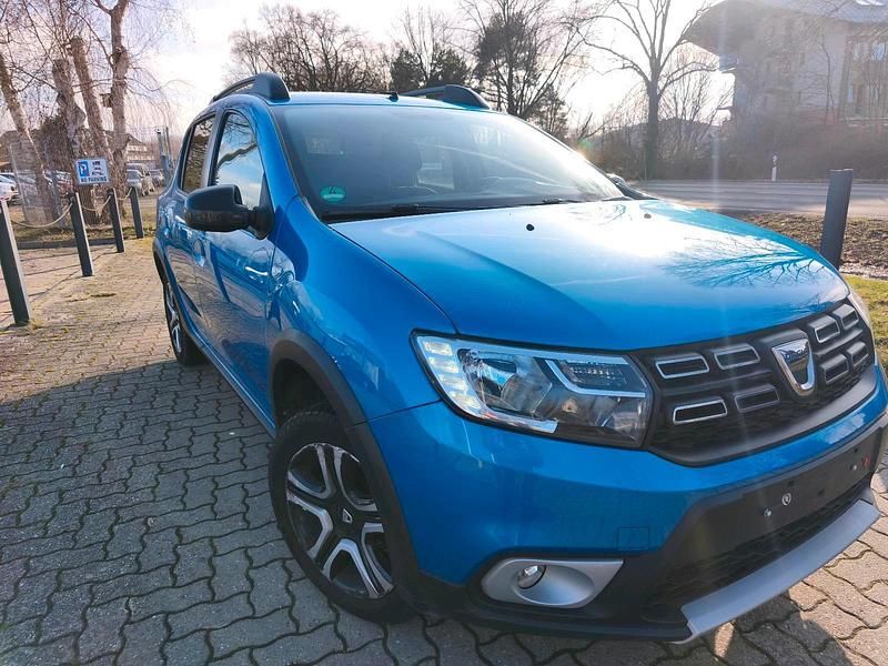 Gebraucht Dacia Sandero Stepway 90 PS (66 kW) 2018 Blau SUV