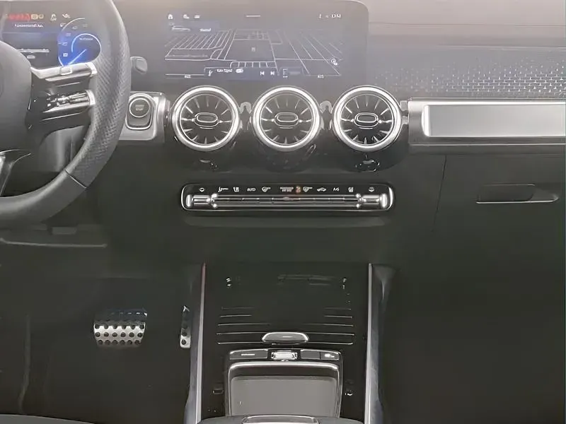 Gebraucht Mercedes EQB350 214 kW (292 PS) 2024 Silber SUV