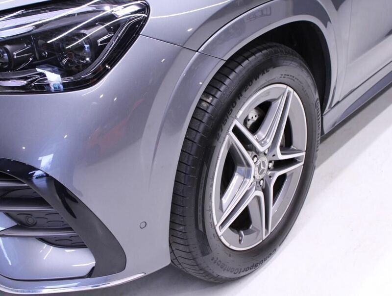 Gebraucht Mercedes GLE300 AMG 269 PS (197 kW) 2023 Metalliclack selenitgrau SUV