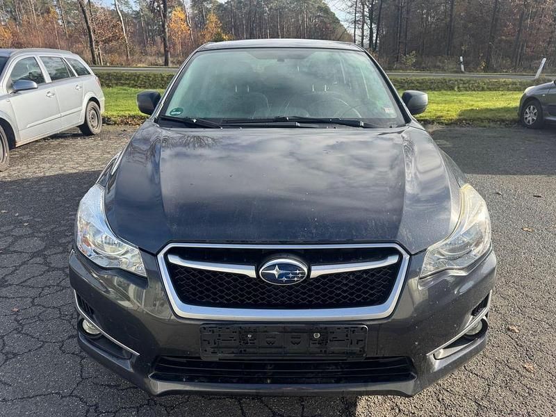 Grau Gebraucht 2016 Subaru Impreza Active Limousine | 5.650 € (Fairer Preis) - Bild 1/4