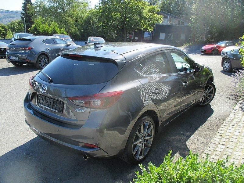 Gebraucht Mazda 3 Kizoku 120 PS (88 kW) 2018 Matrixgrau metallic Limousine