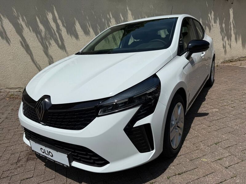 Neu Renault Clio V Evolution 91 PS (66 kW) 2025 Weiß (arktisweiß) Limousine