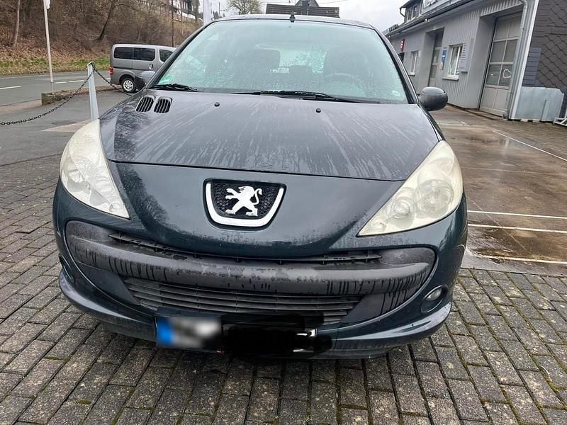 Gebraucht Peugeot 206+ 75 PS (55 kW) 2010 Grau Kleinwagen