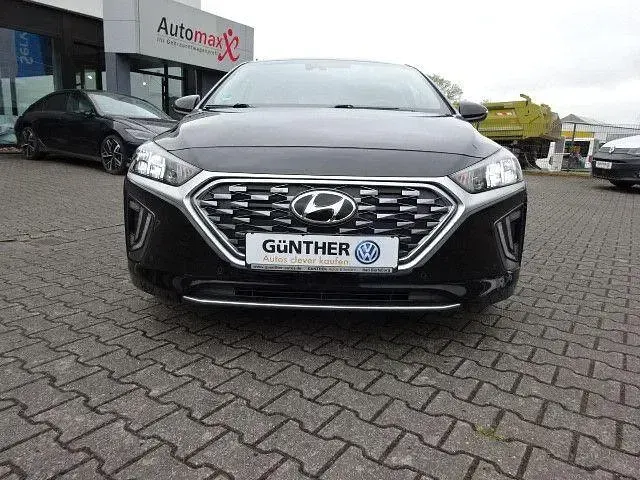 Gebraucht Hyundai Ioniq Premium 141 PS (103 kW) 2019 Schwarz Kleinwagen