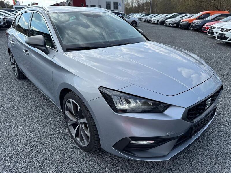 Silber Gebraucht 2022 Seat Leon ST FR Kombi | 17.990 € (Guter Preis) - Bild 1/4