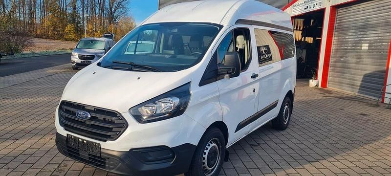 Frozen white Gebraucht 2021 Ford Transit Kombi | 13.990 € (Fairer Preis) - Bild 1/4