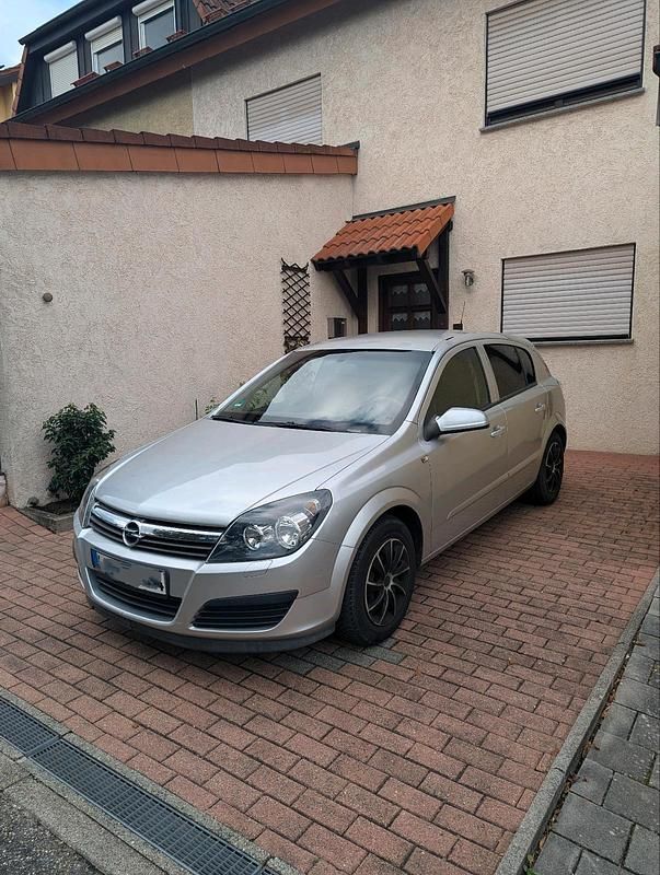 Silber Gebraucht 2008 Opel Astra Kleinwagen | 2.200 € (Fairer Preis) - Bild 1/4