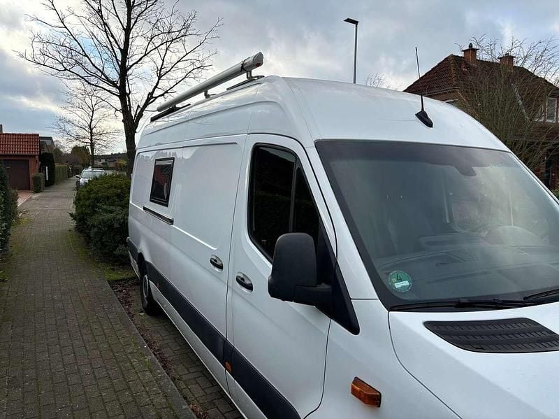 Weiß Gebraucht 2018 Mercedes Sprinter Van | 28.500 € (Teuer) - Bild 1/4