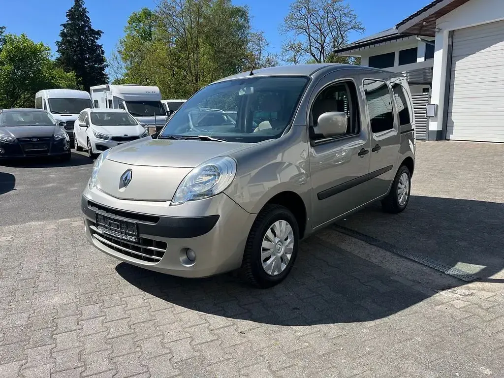 Gebraucht Renault Kangoo Privilege 106 PS (77 kW) 2008 Beige Van / Kleinbus