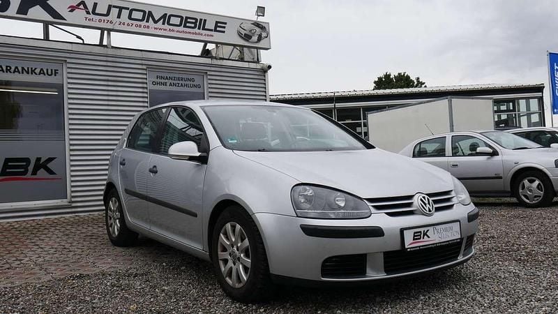 Silber Gebraucht 2004 VW Golf IV Comfortline Kleinwagen | 1.590 € (Guter Preis) - Bild 1/4