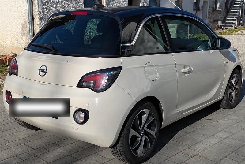 Używany Opel Adam Glam 70 KM (51 kW) 2016 Beżowy Hatchback