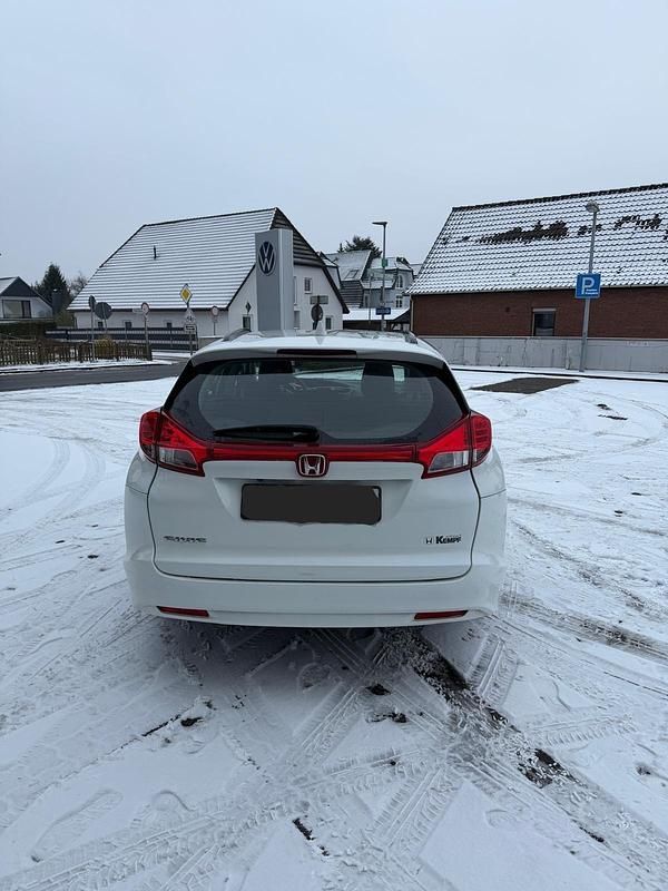 Gebraucht Honda Civic Sport 141 PS (103 kW) 2014 Weiß Kombi