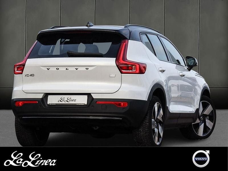 Gebraucht Volvo XC40 Single Motor 169 kW (231 PS) 2022 Weiss SUV