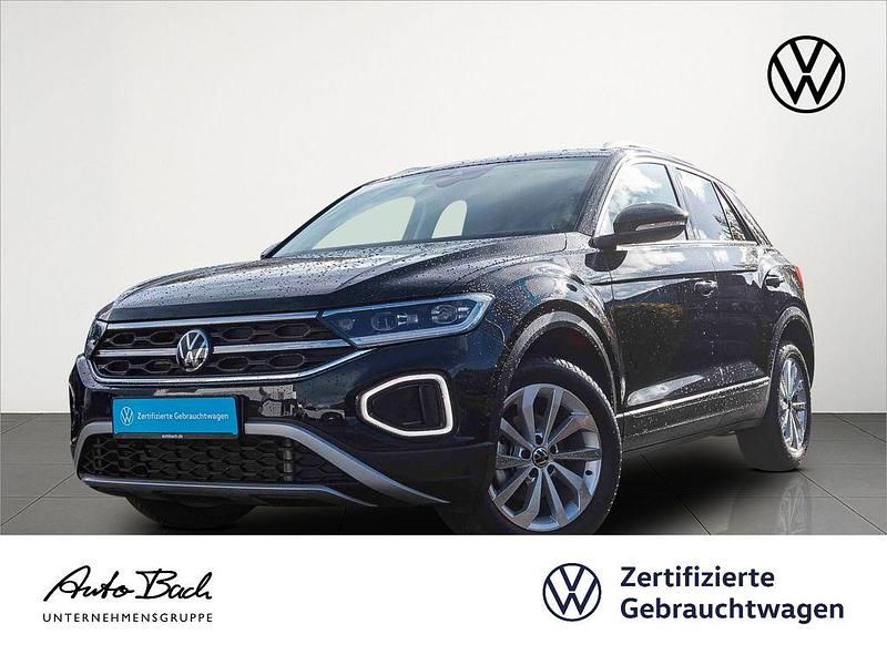 Schwarz (deep black perleffekt) Gebraucht 2024 VW T-Roc Pro SUV | 29.470 € (Fairer Preis) - Bild 1/4