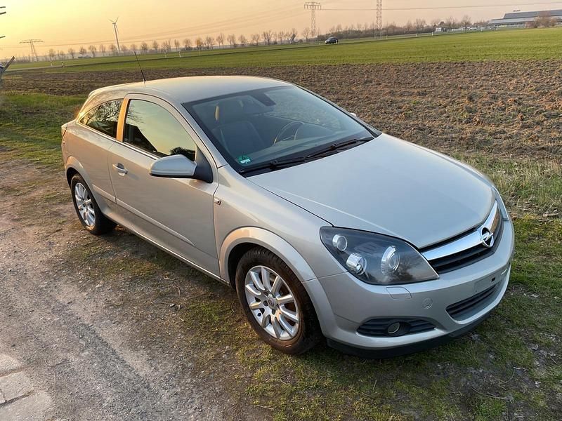 Gebraucht Opel Astra GTC 125 PS (91 kW) 2005 Grau Coupé