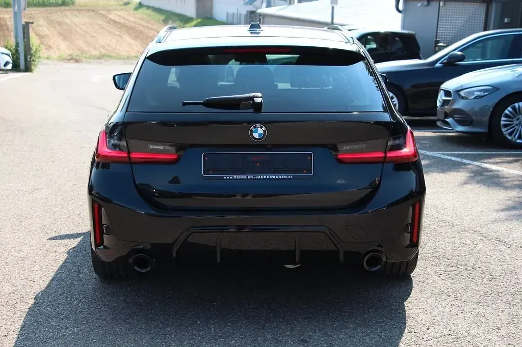Gebraucht BMW 320 M Sport 190 PS (139 kW) 2024 Schwarz Kombi