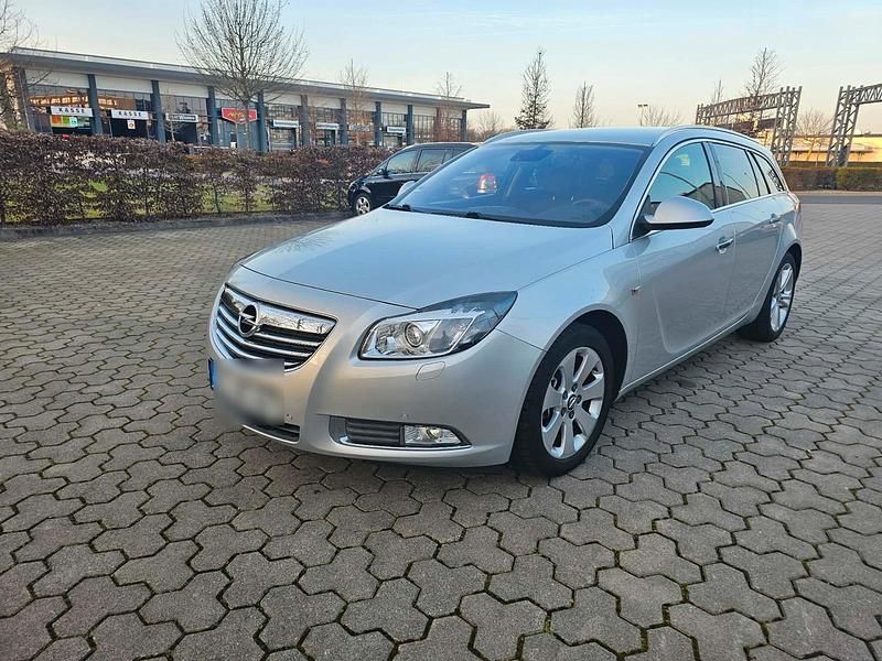 Gebraucht Opel Insignia Innovation 160 PS (117 kW) 2011 Silber Limousine