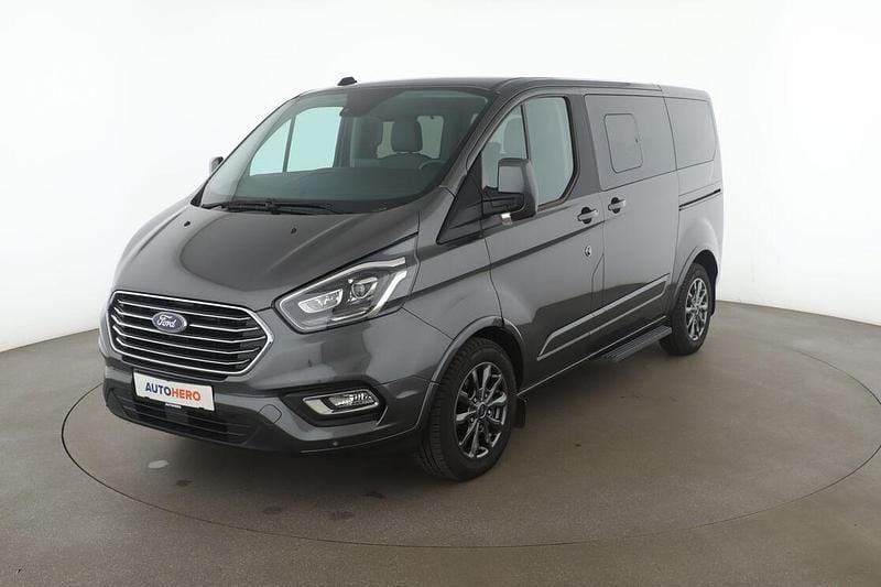 Grau Gebraucht 2022 Ford Tourneo Custom Titanium X Van / Kleinbus | 40.150 € (Fairer Preis) - Bild 1/3
