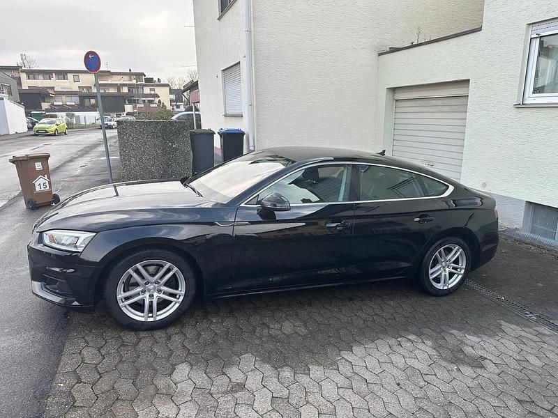 Gebraucht Audi A5 Sportback Design 190 PS (139 kW) 2019 Schwarz Kleinwagen