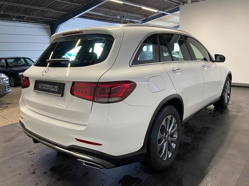 Gebraucht Mercedes GLC300 AMG 245 PS (180 kW) 2022 Weiß SUV