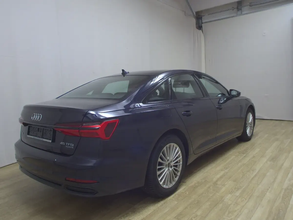 Gebraucht Audi A6 Design 265 PS (194 kW) 2021 Blau Limousine