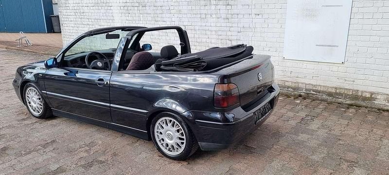 Gebraucht VW Golf Cabriolet 101 PS (74 kW) 2000 Schwarz Cabrio