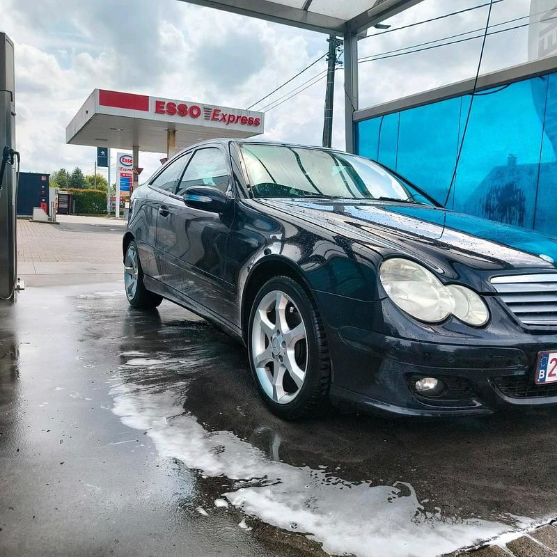 Schwarz Gebraucht 2007 Mercedes C200 Sport Edition Coupé | 999 € (Guter Preis) - Bild 1/4