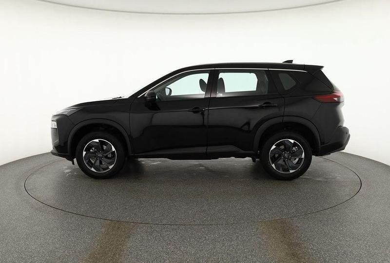 Neu Nissan X-Trail Acenta 163 PS (119 kW) 2025 Schwarz SUV