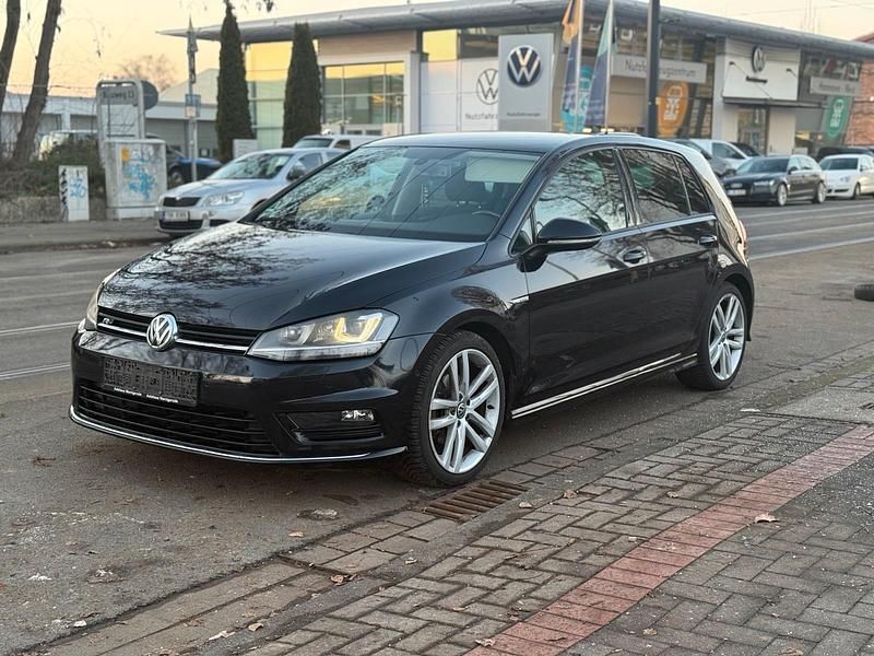 Schwarz Gebraucht 2014 VW Golf VII R-line Kleinwagen | 10.700 € (Teuer) - Bild 1/4
