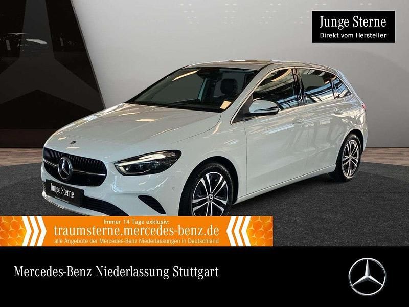 Gebraucht Mercedes B220 Advanced 190 PS (139 kW) 2025 Weiß Van / Kleinbus