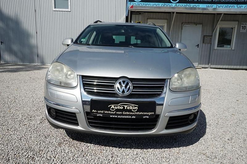 Gebraucht VW Golf V Comfortline 102 PS (75 kW) 2008 Reflexsilber metallic Kombi