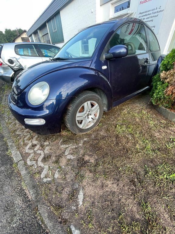 Gebraucht VW Beetle 101 PS (74 kW) 2002 Blau Kleinwagen