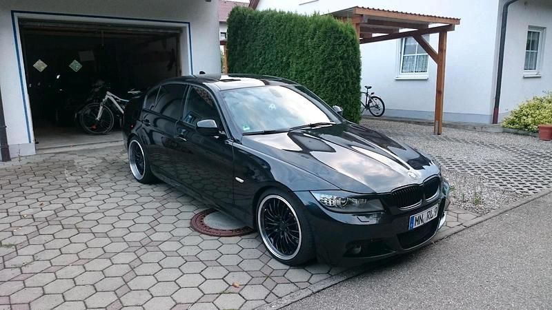 Gebraucht BMW 335 306 PS (225 kW) 2011 Schwarz Limousine