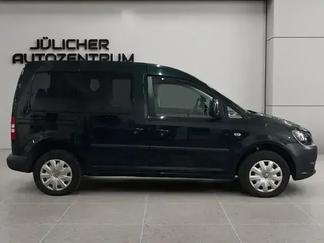 Gebraucht VW Caddy Maxi Trendline 110 PS (80 kW) 2012 Grün Van / Kleinbus