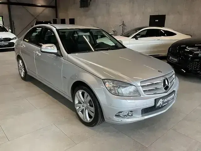 Gebraucht Mercedes C200 Avantgarde 184 PS (135 kW) 2007 Silber Limousine