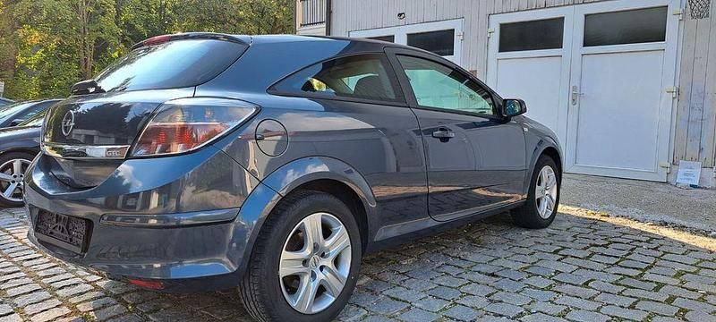 Gebraucht Opel Astra GTC 90 PS (66 kW) 2009 Grau Coupé