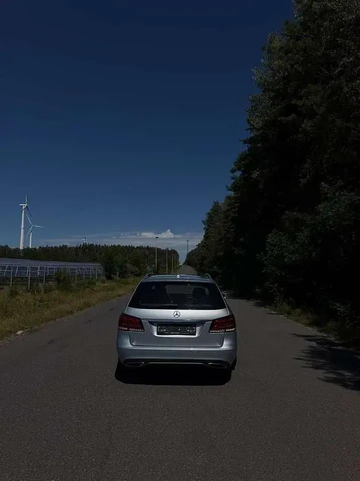 Gebraucht Mercedes E250 Edition 204 PS (150 kW) 2017 Silber Kombi