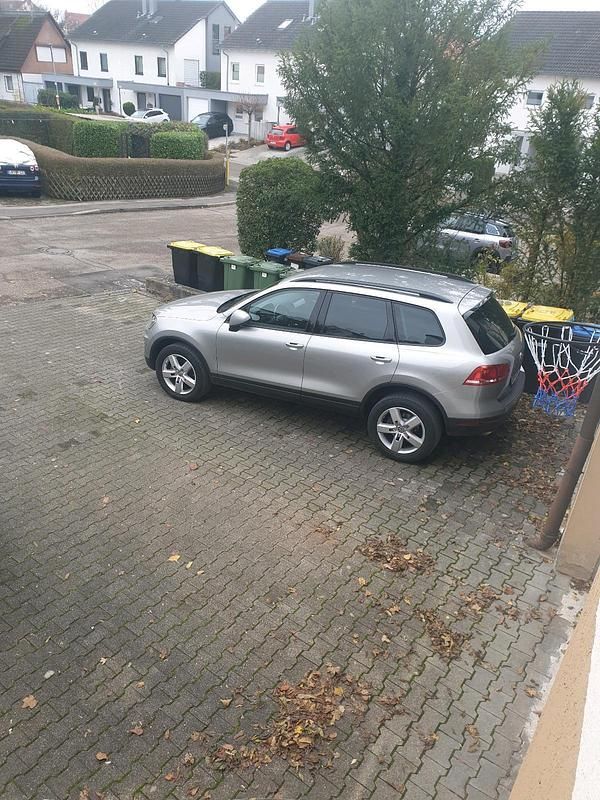 Silber Gebraucht 2015 VW Touareg SUV | 21.000 € (Etwas zu teuer) - Bild 1/4