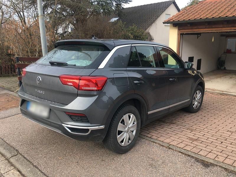 Gebraucht VW T-Roc Style 150 PS (110 kW) 2021 Grau SUV